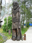 Деревянный викинг