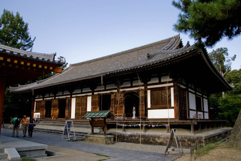 Тоиндо — зал для медитации Нара, Япония