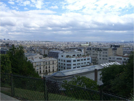 Париж с высоты холма Париж, Франция