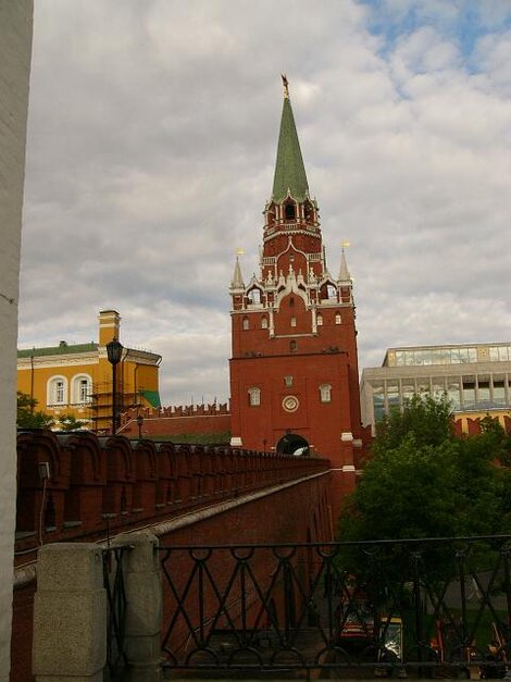 40. стены древнего Кремля Москва, Россия