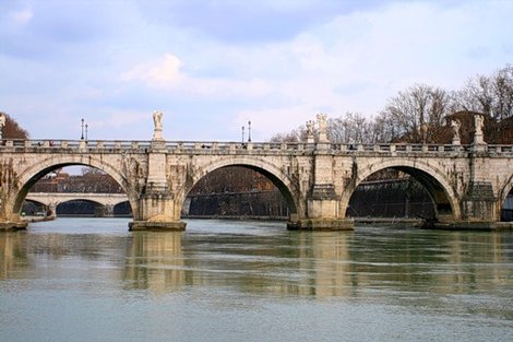 Цветы, мосты, жители и коты (римский февраль) Рим, Италия