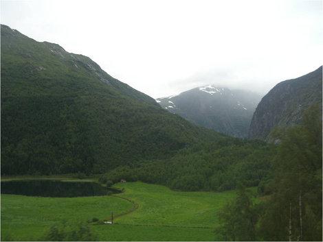 Зеленые краски Норвегия