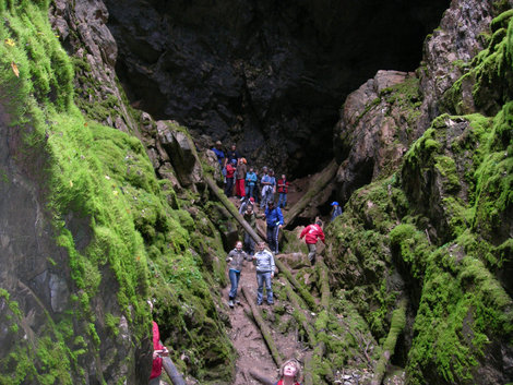 Пещера Большой провал Свердловская область, Россия
