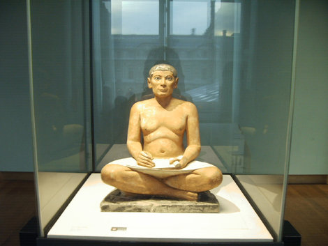 Писец из Древнего Египта Париж, Франция