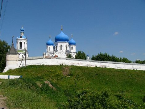 43. Свято-Боголюбский женский монастырь вблизи Россия
