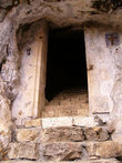 Вход в келью-пещеру, где по преданию жил апостол