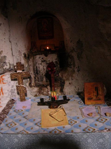 Молитвенный столик в келье Новый Афон, Абхазия