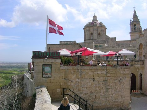 Знаменитое кафе Fontanella в Мдине Остров Мальта, Мальта